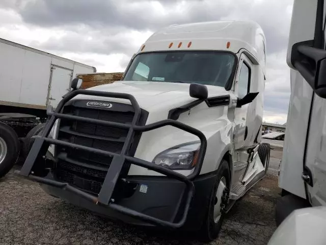 2024 Freightliner Cascadia 126