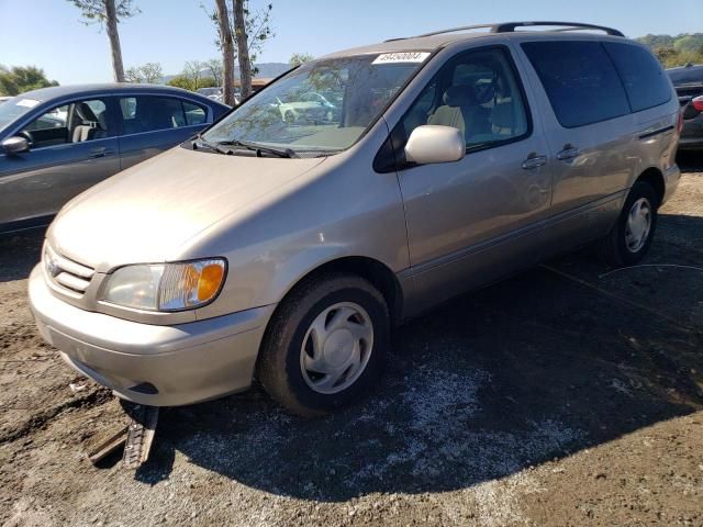 2002 Toyota Sienna LE