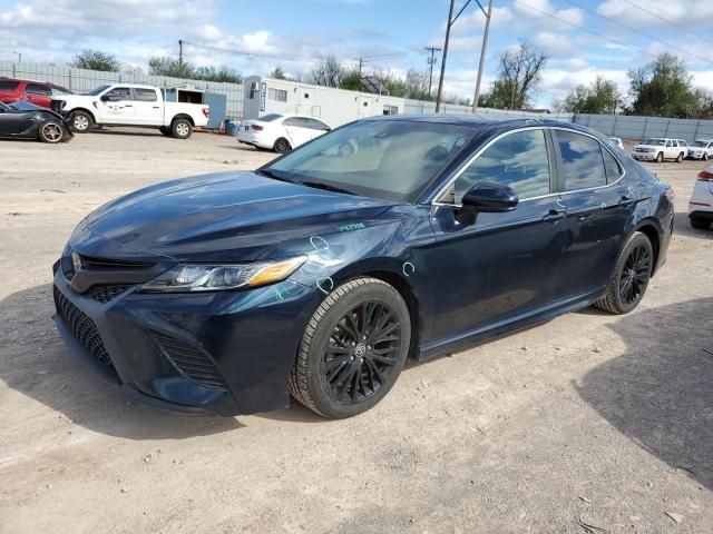 2020 Toyota Camry SE