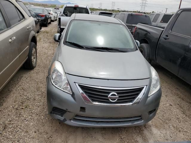 2013 Nissan Versa S