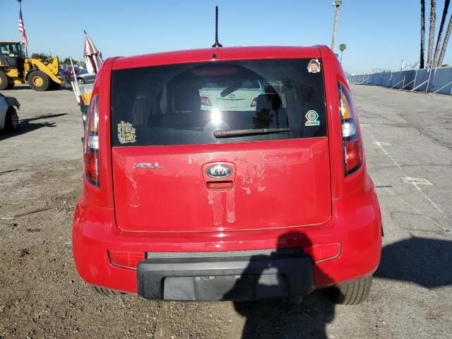 2010 KIA Soul +