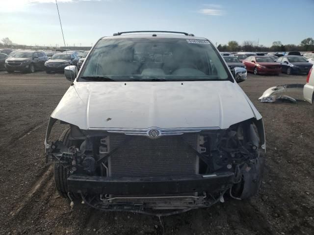 2010 Chrysler Town & Country Limited