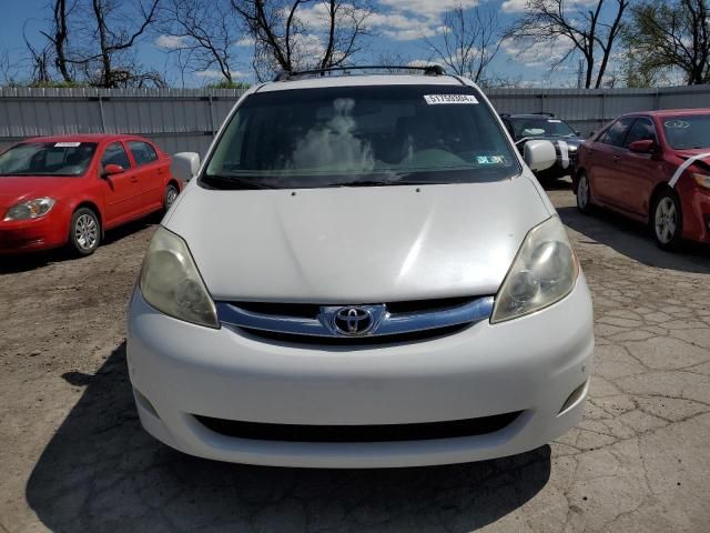 2008 Toyota Sienna XLE