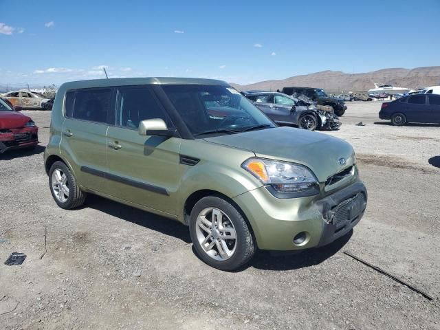 2011 KIA Soul +