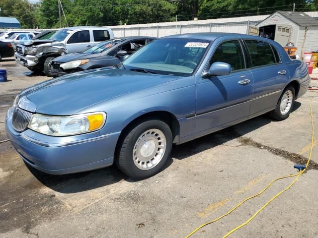 2000 Lincoln Town Car Executive