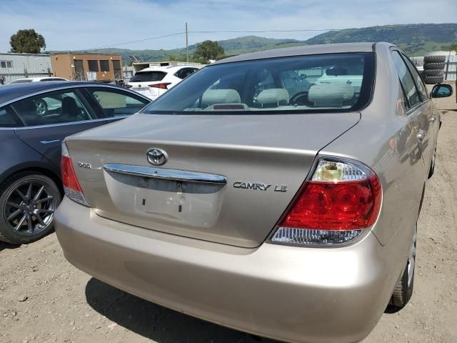 2005 Toyota Camry LE