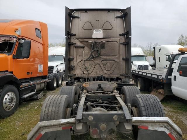 2014 Freightliner Cascadia 125