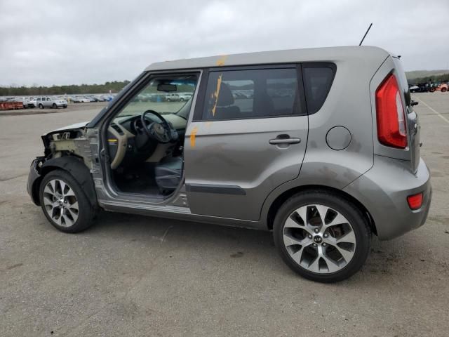 2013 KIA Soul +