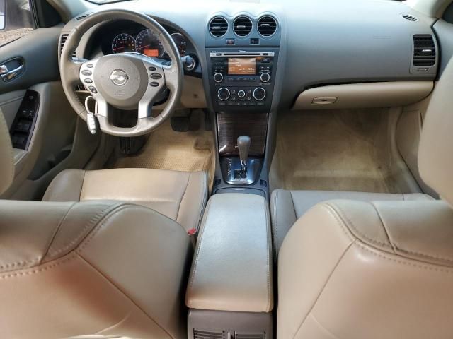 2010 Nissan Altima Base