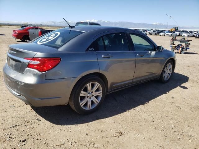 2013 Chrysler 200 LX