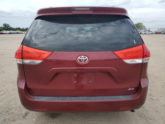 2011 Toyota Sienna XLE