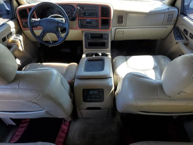 2004 Chevrolet Suburban C1500