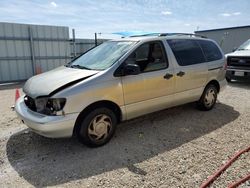 Salvage cars for sale from Copart Arcadia, FL: 2000 Toyota Sienna LE