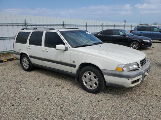 2000 Volvo V70 XC