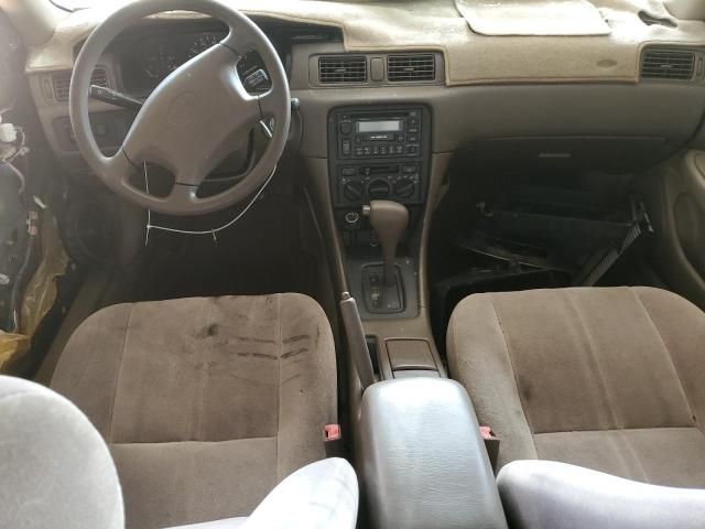 1999 Toyota Camry LE