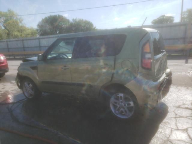 2011 KIA Soul +