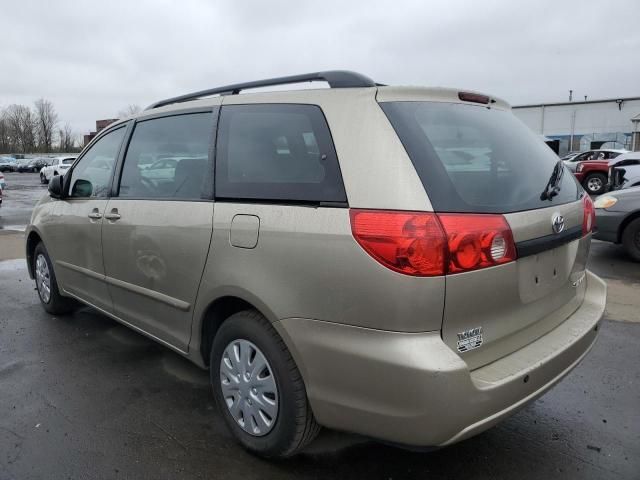 2010 Toyota Sienna CE