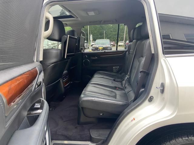 2016 Lexus LX 570