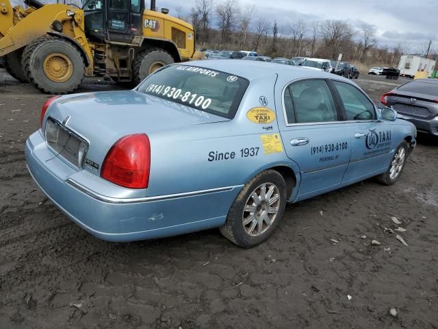 2007 Lincoln Town Car Signature Limited