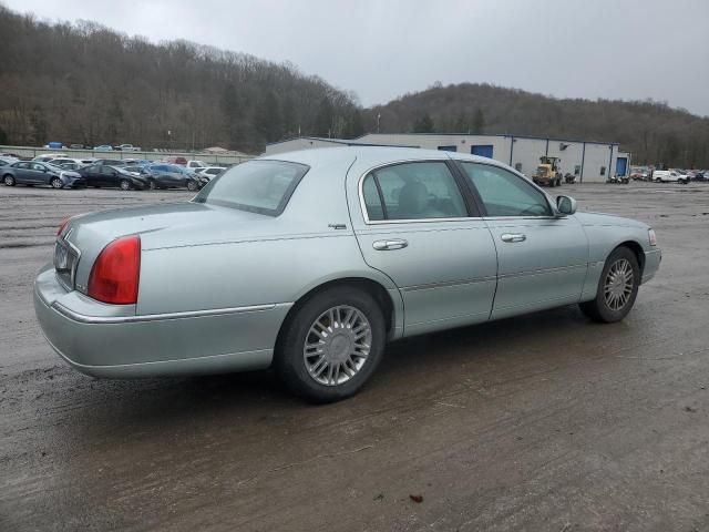 2007 Lincoln Town Car Signature Limited