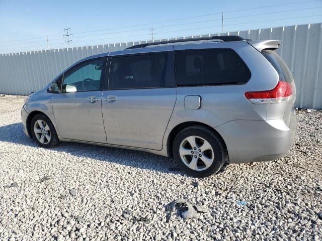 2011 Toyota Sienna LE