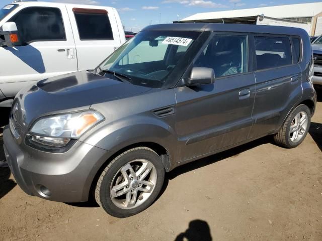 2010 KIA Soul +