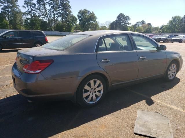 2005 Toyota Avalon XL