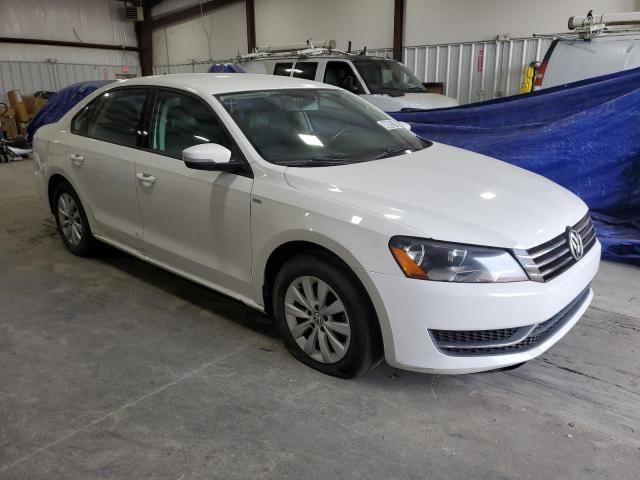 2015 Volkswagen Passat S