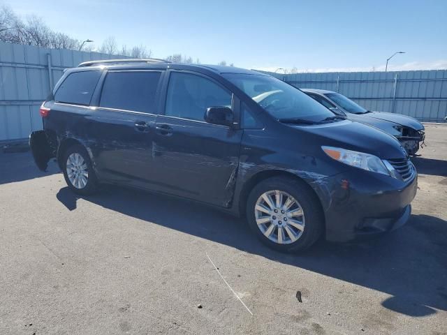 2016 Toyota Sienna LE