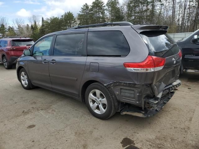 2013 Toyota Sienna LE