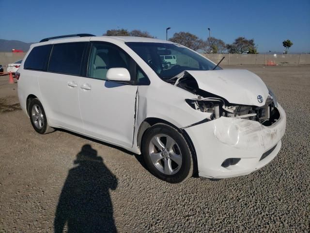 2015 Toyota Sienna LE