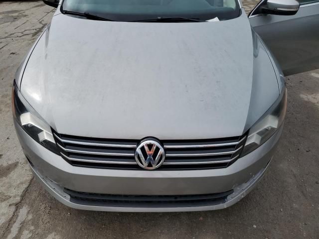 2014 Volkswagen Passat SE