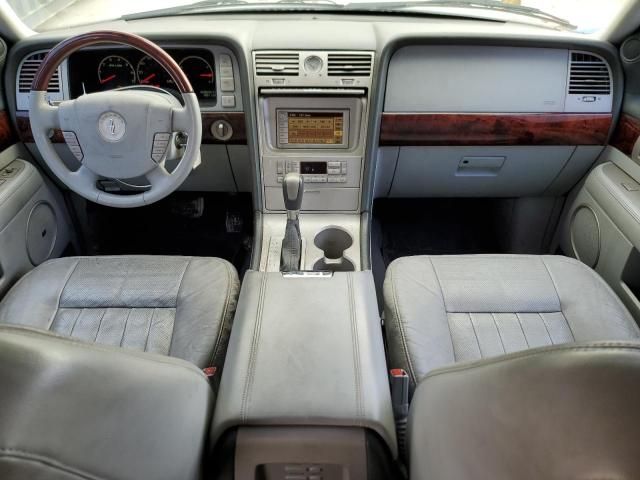 2004 Lincoln Navigator