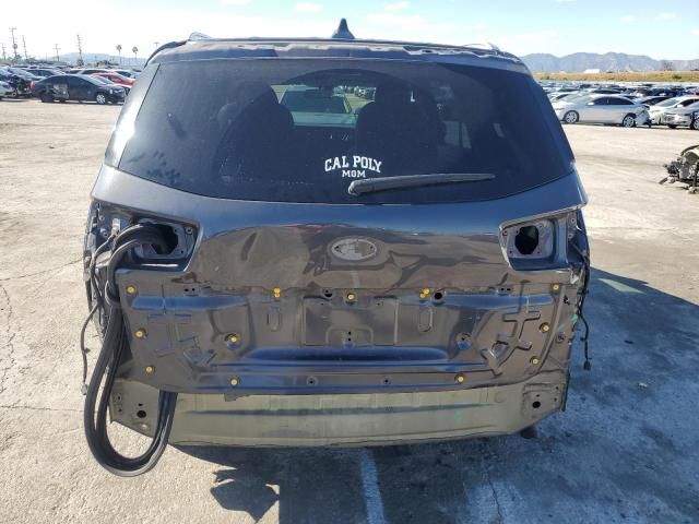 2017 KIA Sedona LX