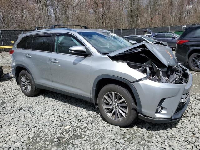 2019 Toyota Highlander SE