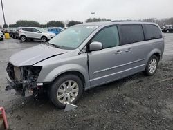 2014 Chrysler Town & Country Touring en venta en East Granby, CT