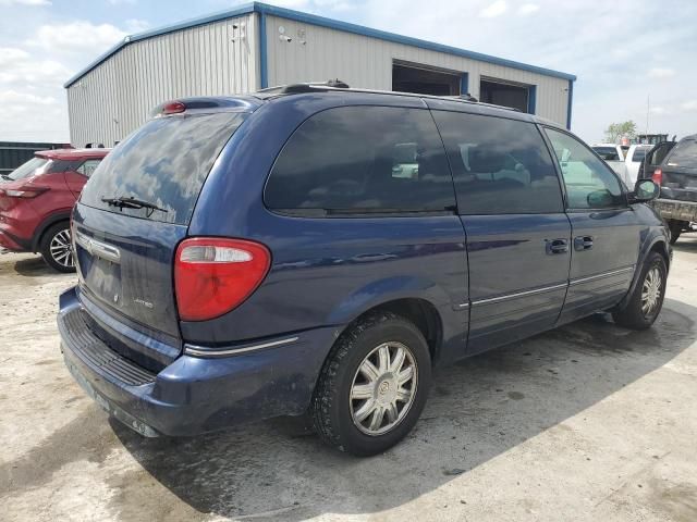 2005 Chrysler Town & Country Limited