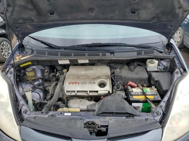 2006 Toyota Sienna XLE