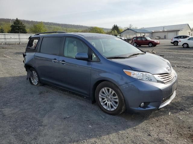 2015 Toyota Sienna XLE