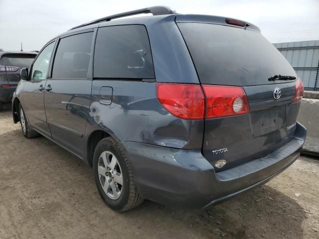 2009 Toyota Sienna CE