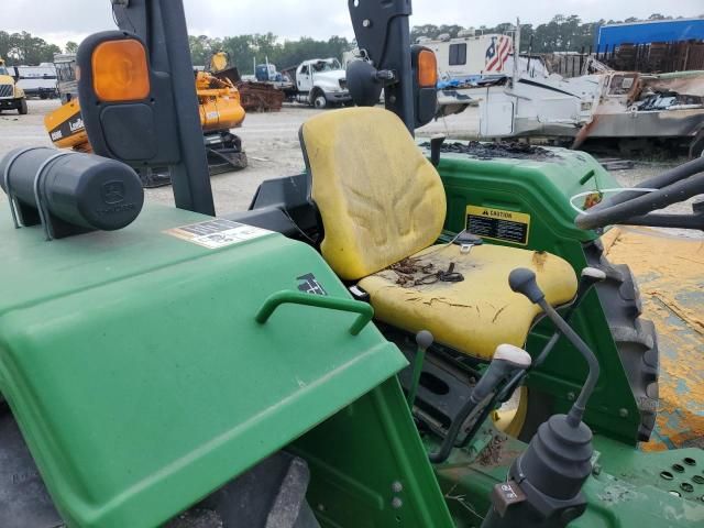 2012 John Deere 5075E