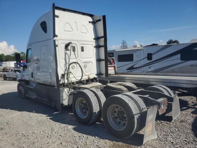 2016 Freightliner Cascadia 125