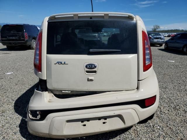 2013 KIA Soul +