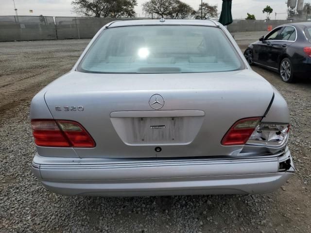 2001 Mercedes-Benz E 320