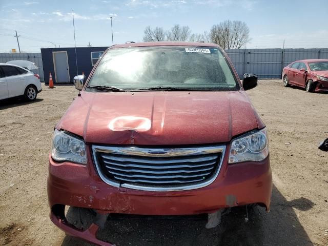 2015 Chrysler Town & Country Touring L