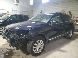 Salvage cars for sale at Des Moines, IA auction: 2016 Volkswagen Touareg Sport