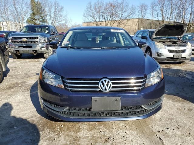 2014 Volkswagen Passat S