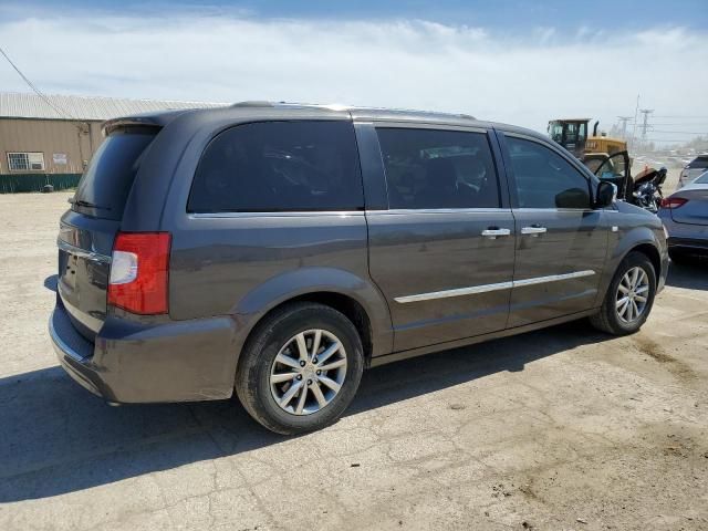 2014 Chrysler Town & Country Touring L