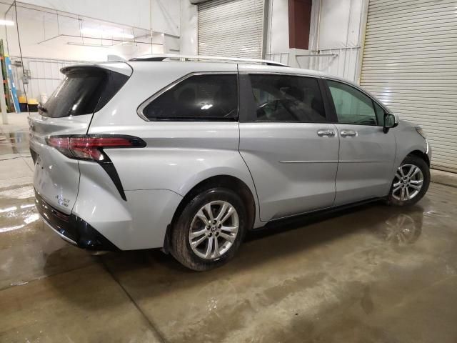 2021 Toyota Sienna Limited