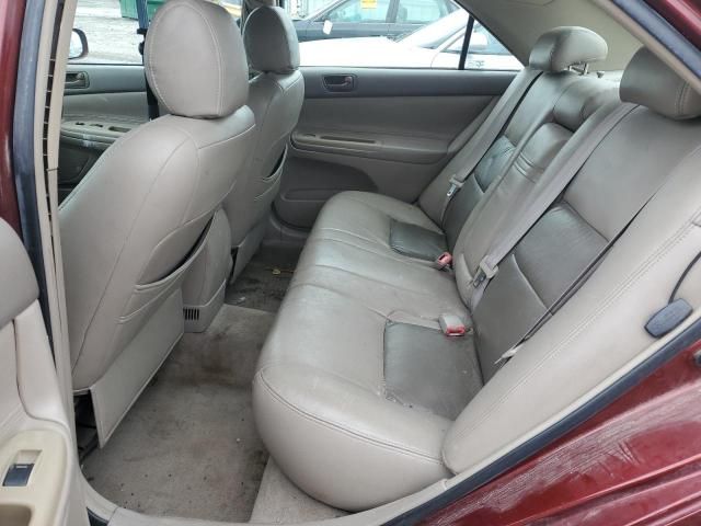 2004 Toyota Camry LE